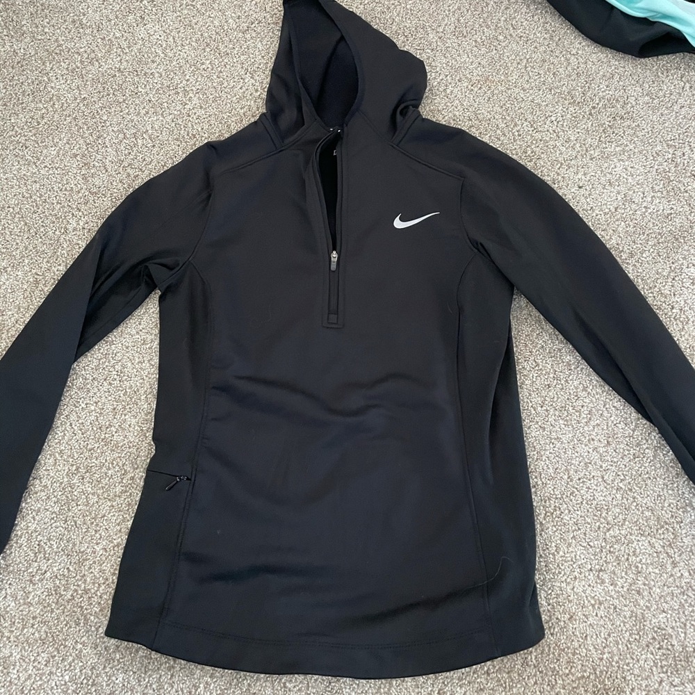 Nike pullover with hood